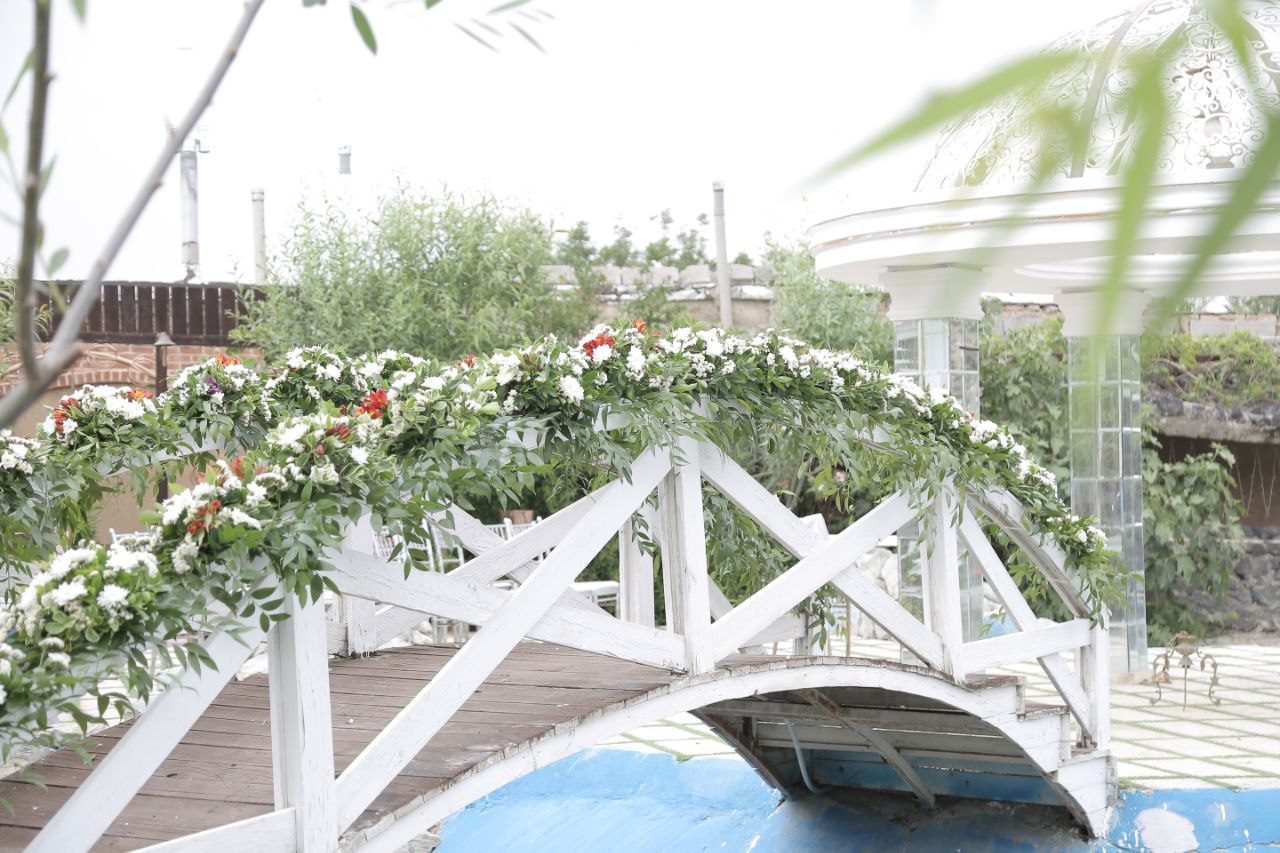 باغ تالار آدرینا